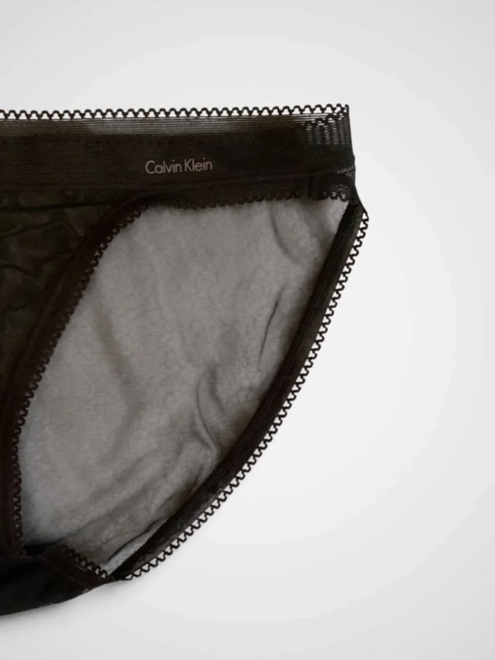 3 pairs ck mesh briefs, Size M